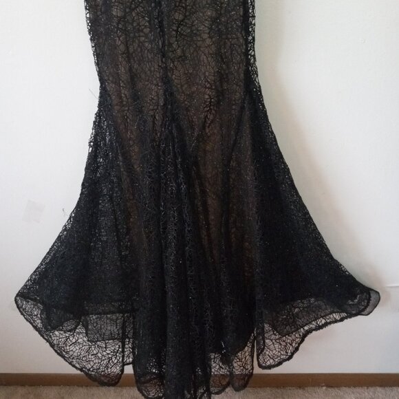 Unique Ellie Wilde MON CHERI Sz 4 Black Mermaid Dress Spider Web Gothic Princess - Picture 5 of 15